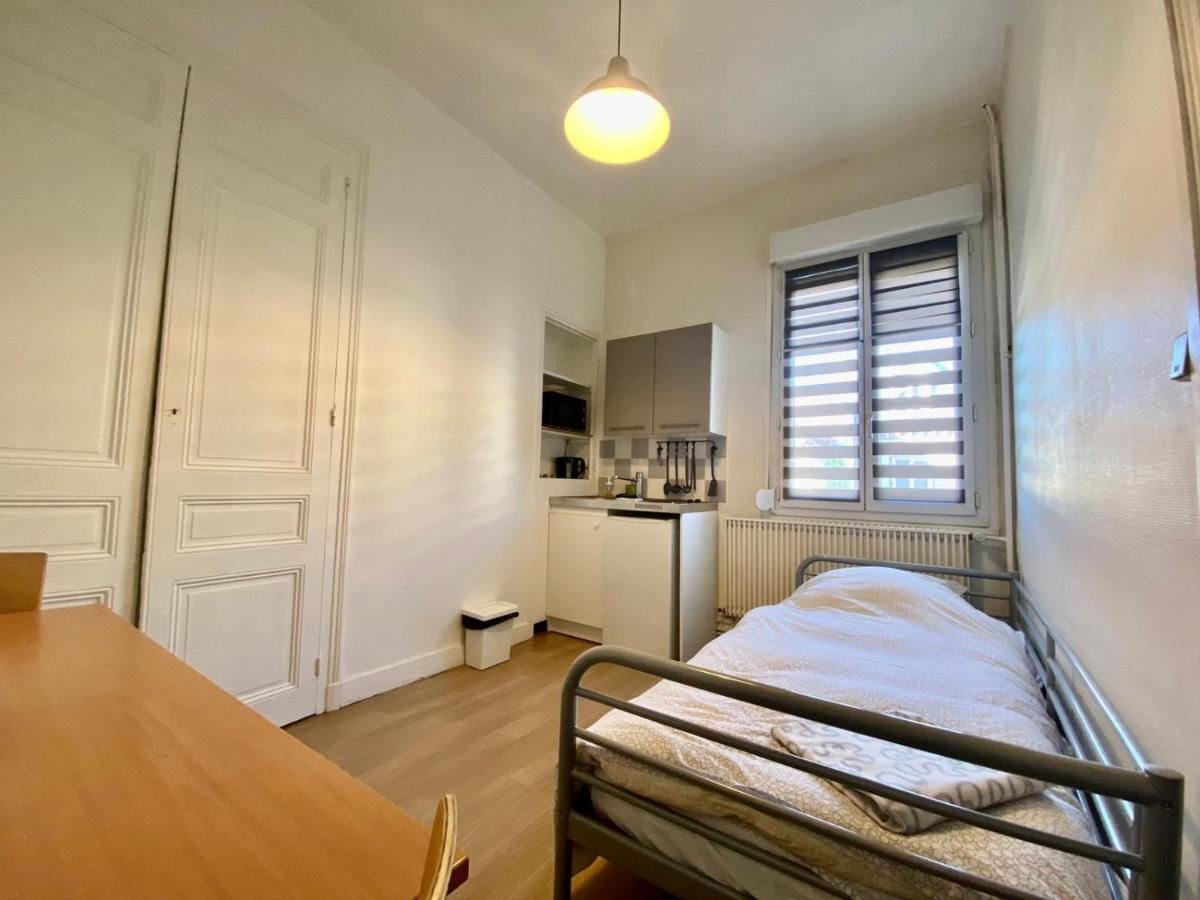 Petit Studio Confortable Pour Une Personne - 038 Rouen Exterior photo
